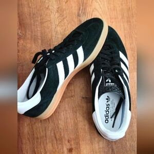 Adidas Gazelle, size 8 1/2